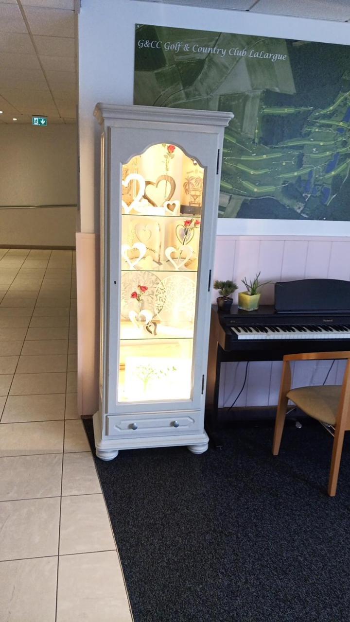 Le Roi Du Sundgau Pres De La Horse - Mooslargue Aparthotel Buitenkant foto